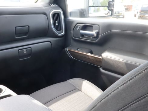 Used 2023 Chevrolet Silverado 2500 LT w/ Convenience Package AWD/4WD image 11