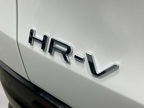 New 2026 Honda HR-V EX-L image 9