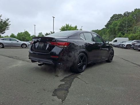 Used 2022 Nissan Sentra SR w/ SR Premium Package FWD image 36