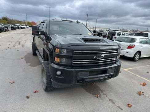 Used 2018 Chevrolet Silverado 2500 LTZ w/ Duramax Plus Package image 25