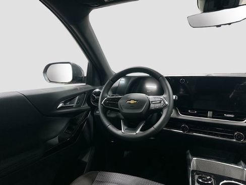 New 2026 Chevrolet Equinox LT w/ Safety and Technology Package FWD image 26