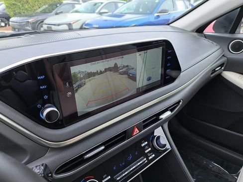 Used 2023 Hyundai Sonata SEL w/ Convenience Package FWD image 12