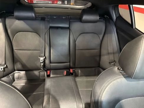 Used 2019 Kia Stinger GT1 AWD/4WD image 19