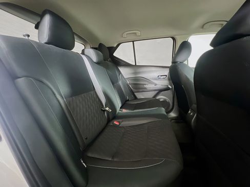 Used 2024 Nissan Kicks SV FWD image 21