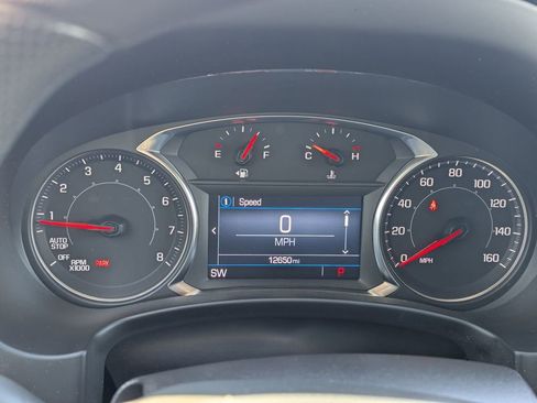 Used 2024 GMC Terrain SLE w/ Driver Convenience Package image 12