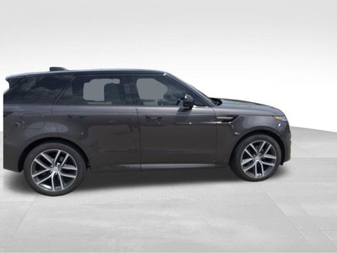 Used 2023 Land Rover Range Rover Sport SE Dynamic AWD/4WD image 4