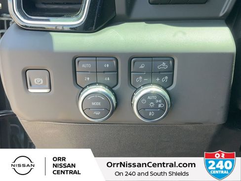 Used 2025 GMC Sierra 2500 Denali Ultimate AWD/4WD image 19