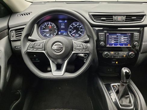 Used 2019 Nissan Rogue S image 22
