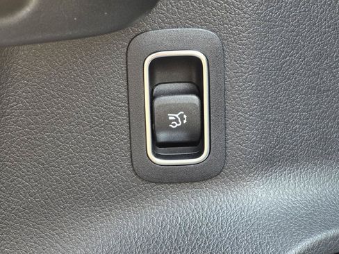 New 2026 Mercedes-Benz GLA 250 4MATIC image 36