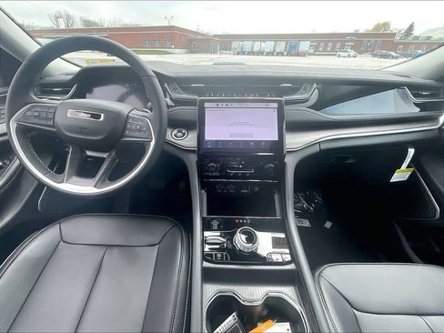 New 2024 Jeep Grand Cherokee Limited 4xe image 12