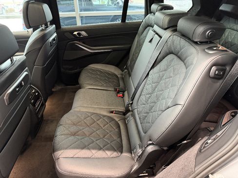 New 2026 BMW X7 xDrive40i w/ M Sport Package AWD/4WD image 13