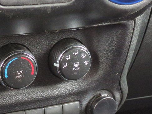 Used 2015 Jeep Wrangler Sport w/ Quick Order Package 23S AWD/4WD image 28