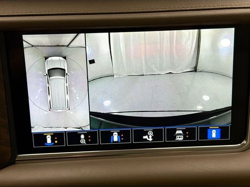 Used 2021 GMC Yukon Denali AWD/4WD image 15