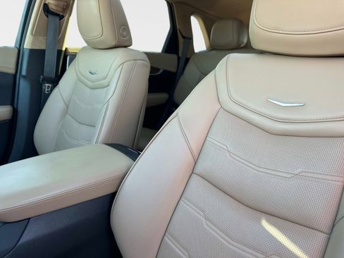 Used 2024 Cadillac XT5 Premium Luxury w/ Platinum Package image 21