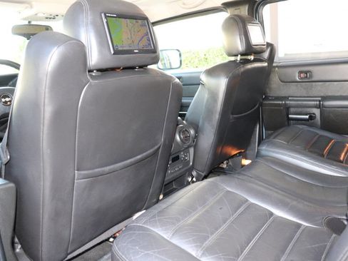Used 2005 HUMMER H2 w/ Preferred Equipment Group image 52
