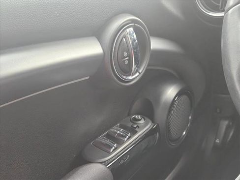 Used 2022 MINI Cooper S image 24