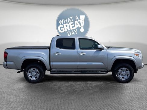 Used 2023 Toyota Tacoma SR AWD/4WD image 2