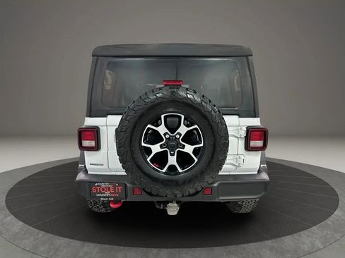 Used 2022 Jeep Wrangler Unlimited Rubicon w/ Cold Weather Group AWD/4WD image 4