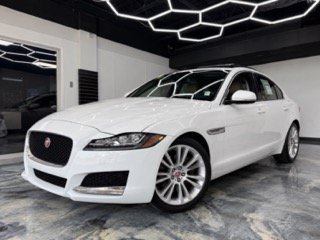 Used 2017 Jaguar XF Prestige AWD/4WD image 1