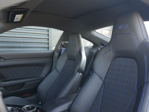 Certified 2026 Porsche 911 Carrera T RWD image 5
