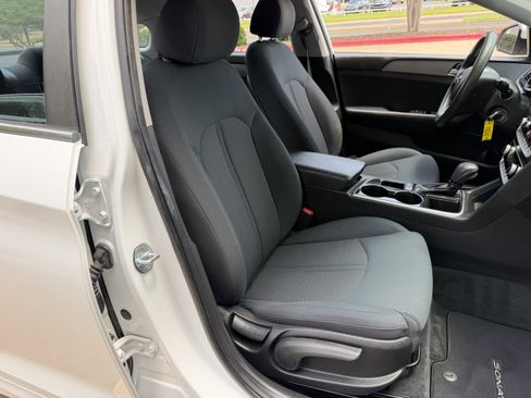 Used 2018 Hyundai Sonata ECO FWD image 10
