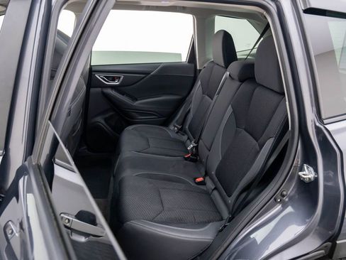 Used 2023 Subaru Forester Premium image 16