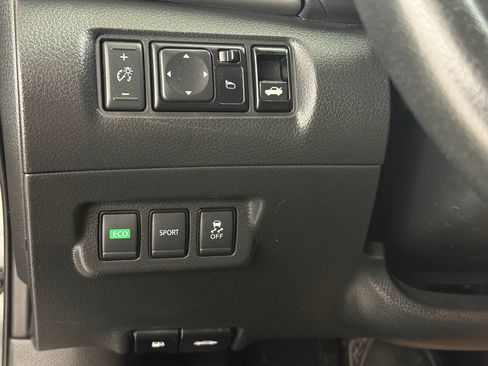 Used 2018 Nissan Sentra SV FWD image 49
