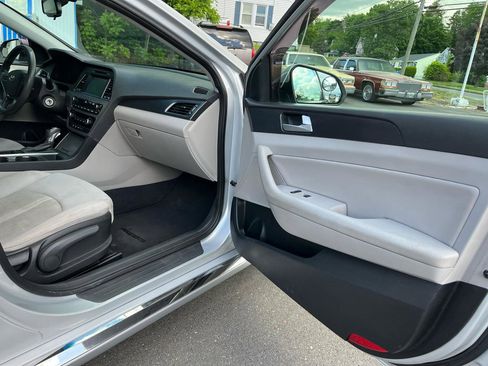 Used 2016 Hyundai Sonata Sport FWD image 14