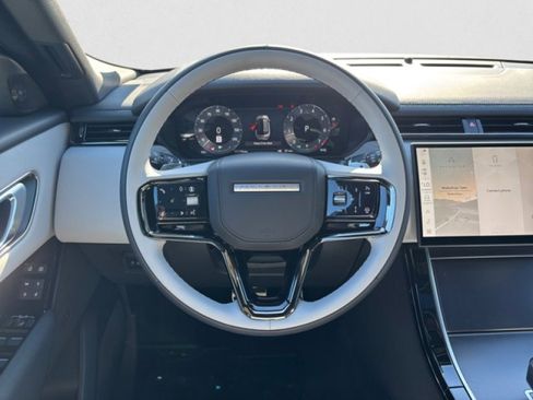 New 2026 Land Rover Range Rover Velar Dynamic SE image 15