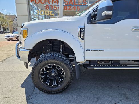 Used 2017 Ford F350 Lariat w/ Lariat Ultimate Package image 35