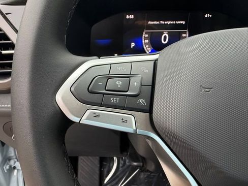 New 2026 Volkswagen Taos SE FWD image 19