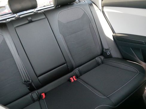Certified 2025 Volkswagen Taos SE AWD/4WD image 14