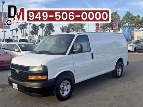 Used 2019 Chevrolet Express 3500 w/ Driver Convenience Package RWD image 1
