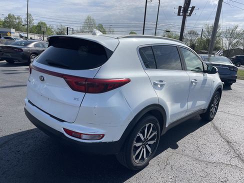 Used 2018 Kia Sportage EX w/ EX Sport Appearance Package image 4