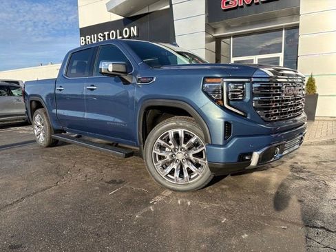 New 2026 GMC Sierra 1500 Denali w/ Denali Reserve Package image 3