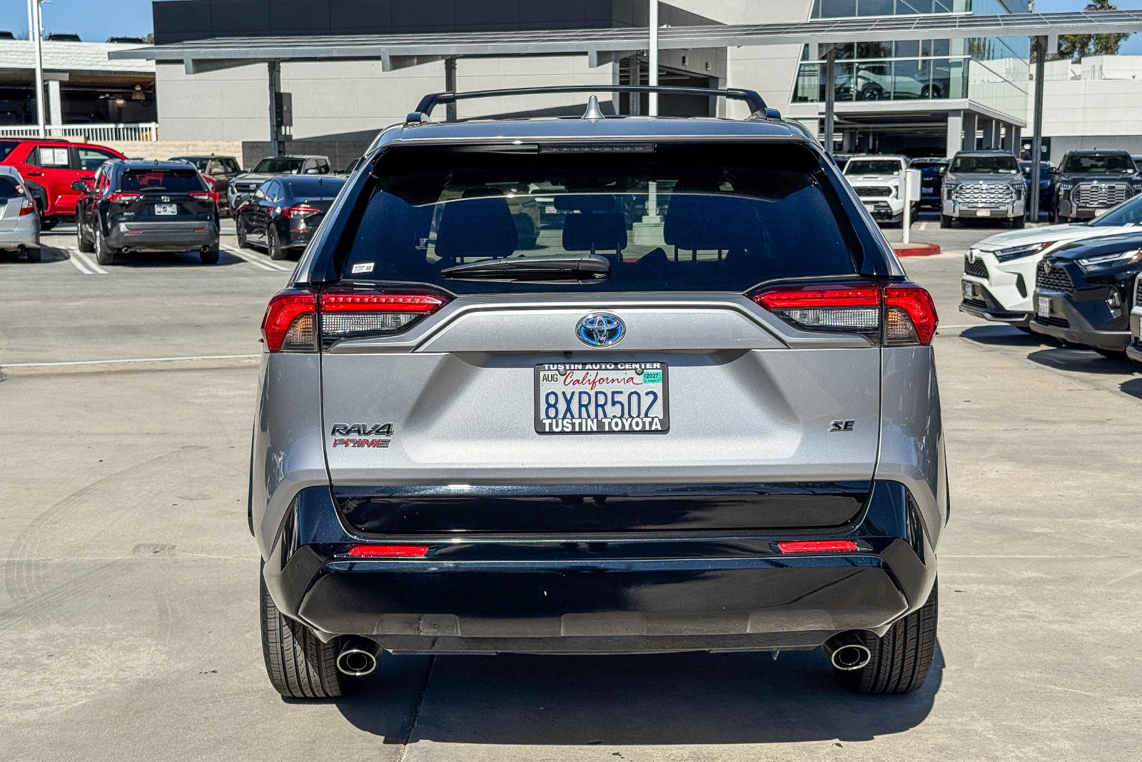 Used 2021 Toyota RAV4 SE w/ Weather & Moonroof Package AWD/4WD image 7