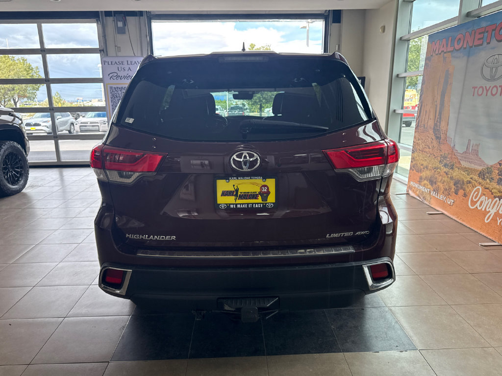 Used 2018 Toyota Highlander Limited Platinum AWD/4WD image 3