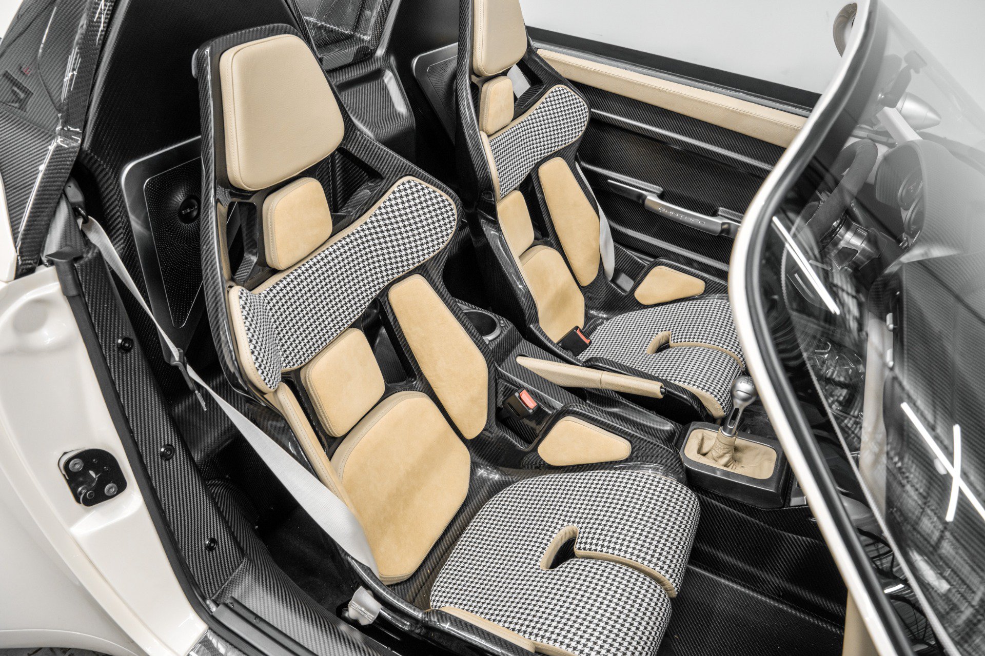 Used 1997 Porsche 911 Cabriolet image 24