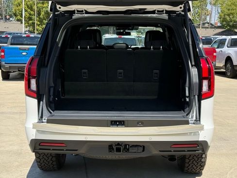 New 2026 Ford Expedition Tremor image 15