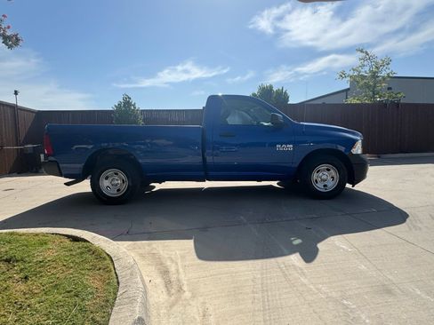 Used 2018 RAM 1500 Express RWD image 2