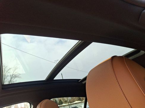 Used 2025 BMW X6 xDrive40i w/ Premium Package image 14