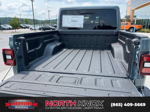 New 2026 Jeep Gladiator Mojave AWD/4WD image 18