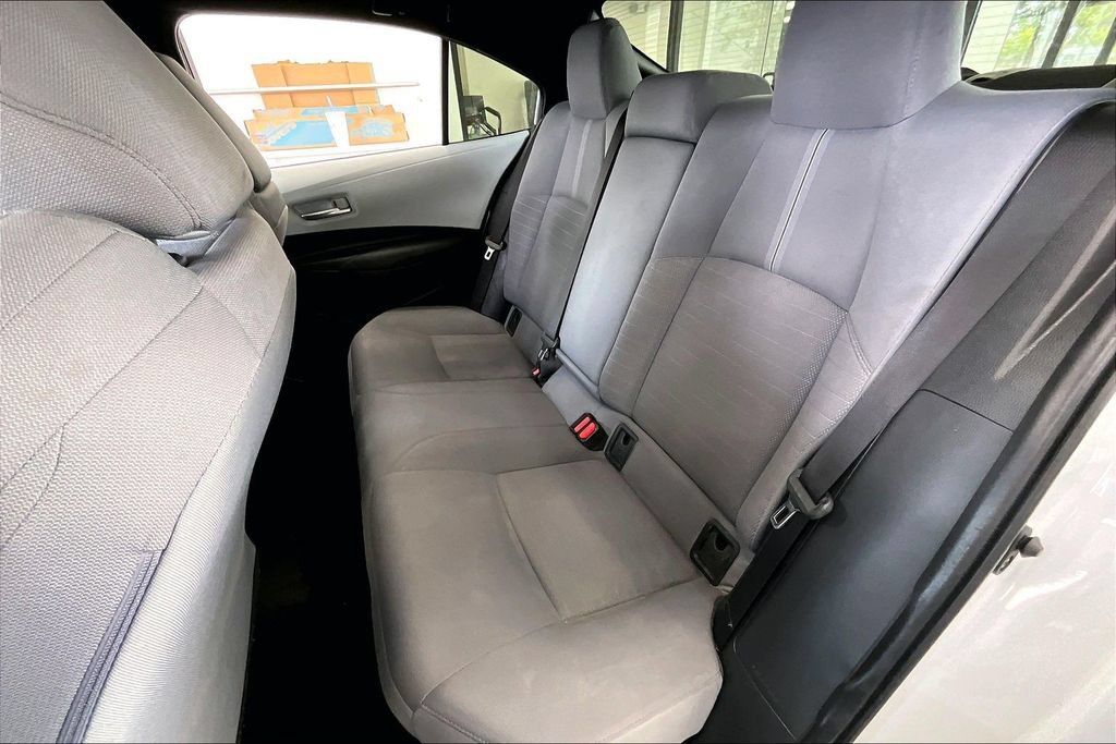 Used 2024 Toyota Corolla SE FWD image 19
