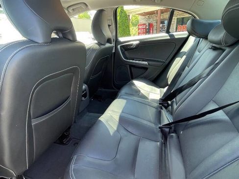 Used 2017 Volvo S60 T5 Dynamic w/ Vision Package FWD image 17
