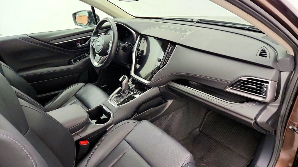 Used 2021 Subaru Outback Limited AWD/4WD image 23