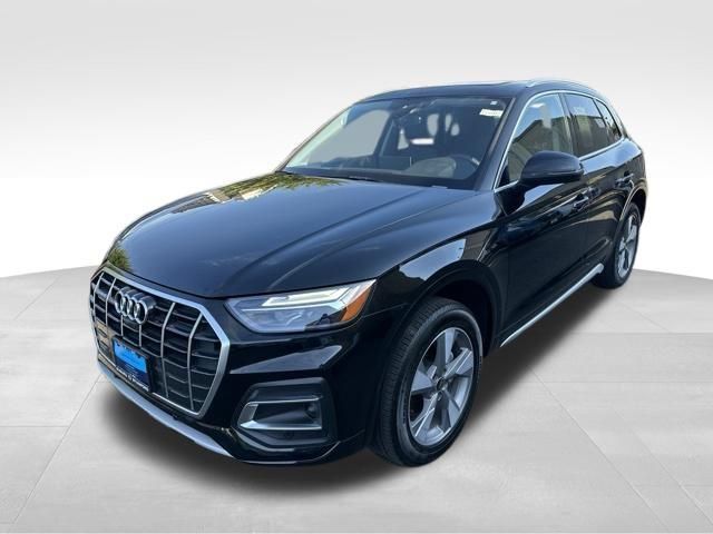 Used 2023 Audi Q5 2.0T Premium Plus w/ Premium Plus Package AWD/4WD image 3