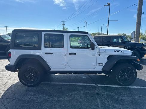 Used 2022 Jeep Wrangler Unlimited Sport AWD/4WD image 5