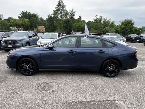 Used 2025 Honda Accord SE image 4