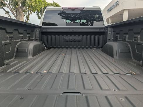 Certified 2026 GMC Sierra 1500 AT4 w/ AT4 Premium Package AWD/4WD image 27