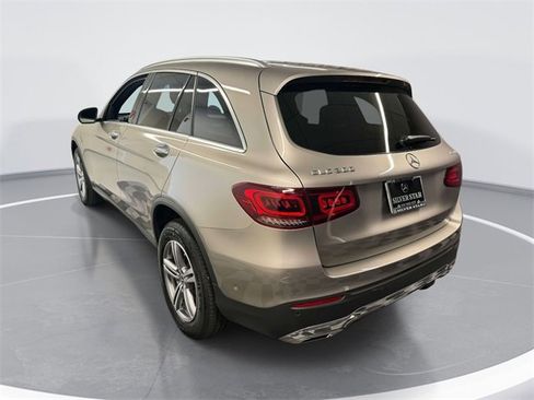Certified 2022 Mercedes-Benz GLC 300 4MATIC image 4